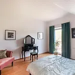 Luxurious With A Private Garden