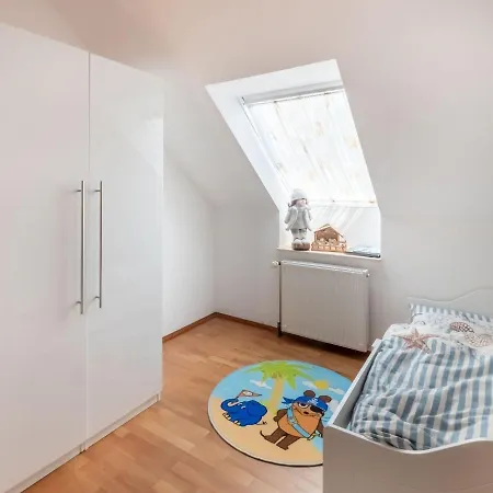 Luxurious With A Private Garden Holiday home