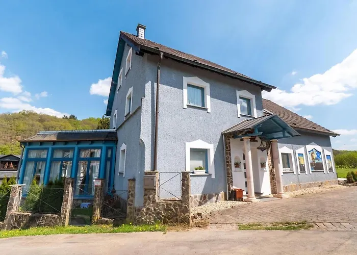 Luxurious With A Private Garden בית נופש Ditscheid