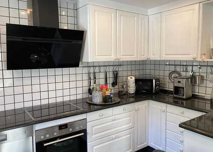 Luxurious With A Private Garden בית נופש Ditscheid