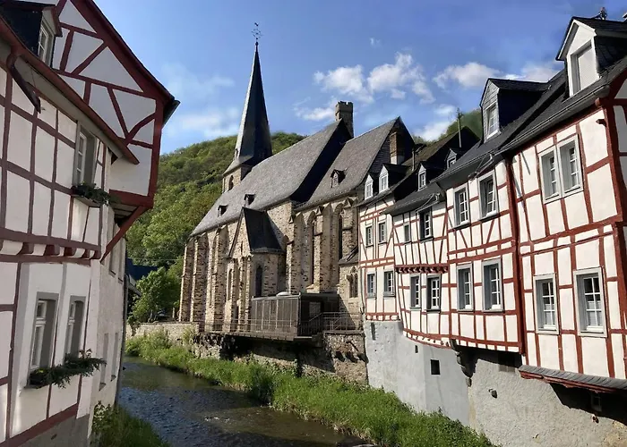 Luxurious With A Private Garden בית נופש Ditscheid